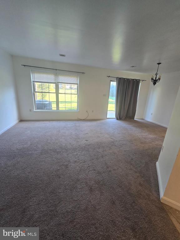 Photo - 471 Stonehedge Ln