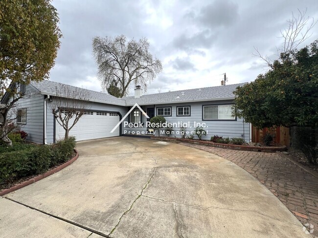 Building Photo - Charming 3bd/2ba House near Historic Folsom!