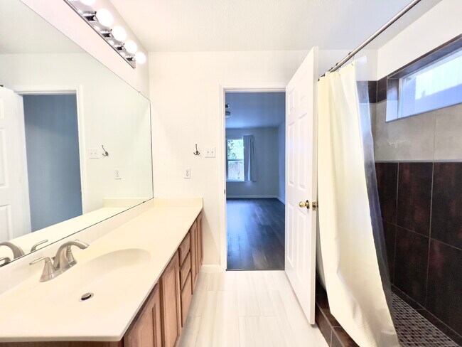 Bathroom - 7701 Peabody Dr