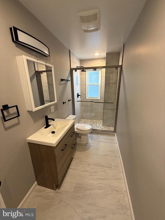 Photo - 416 Laurel St