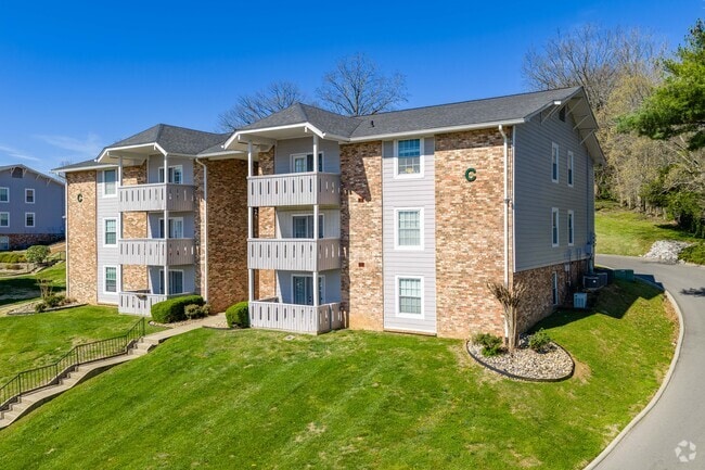 Apartamentos Royal Oaks - Royal Oaks Apartments