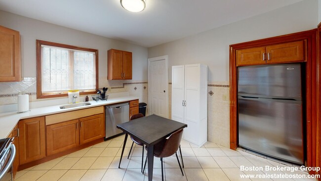 Photo - 6 Cawfield St Unit 1
