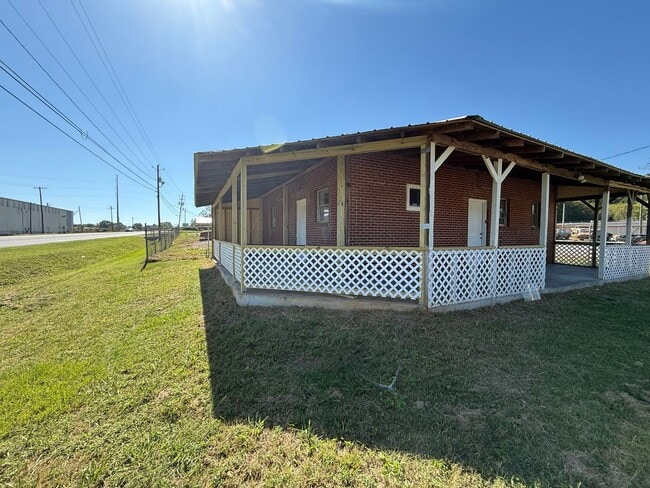 Photo - 1/1 House in Cedartown $795