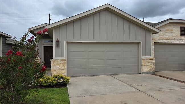 Building Photo - 25543 Starling Ln