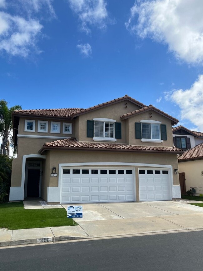 Building Photo - 5BD 2.5BA House in Carlsbad