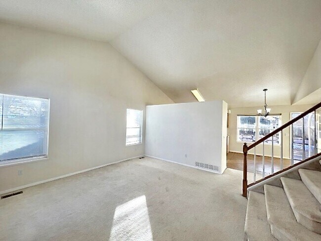 Photo - Spacious 4 Bed/3/5 Bath 2 Story w Finished...