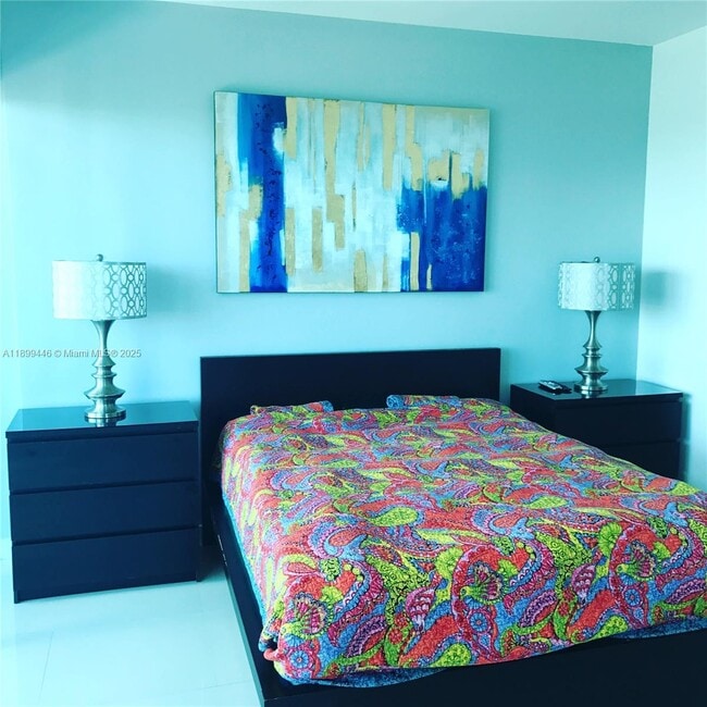 Photo - 60 SW 13th St Unidad 1901