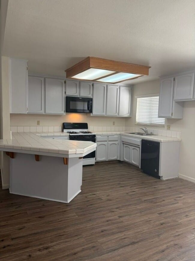 Photo - 10808 Sunset Canyon Dr