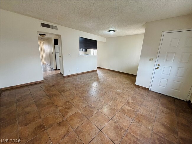 Photo - 2420 Ellis St