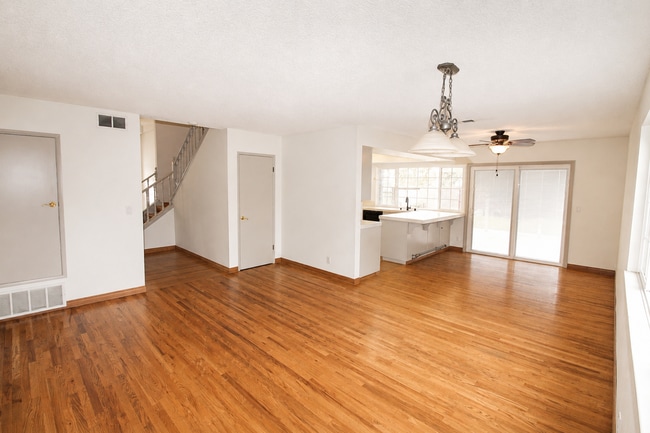 Photo - Spacious Corner Lot Home in Desirable Ventura Neighborhood!