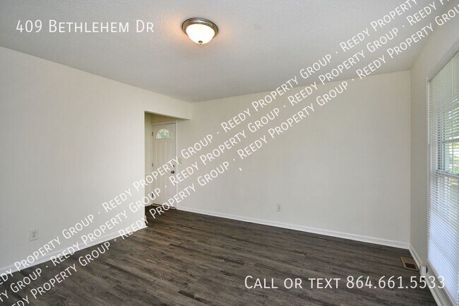 Photo - 409 Bethlehem Dr