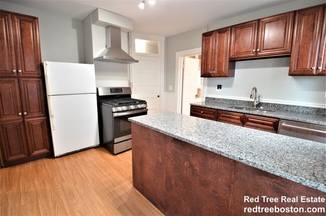 Photo - 82 Montebello Rd Unit 2