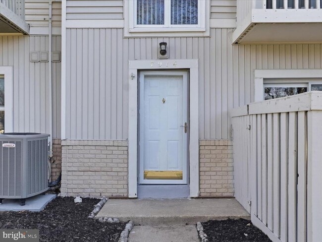 Photo - 7914 Bentley Village Dr Unit 13C