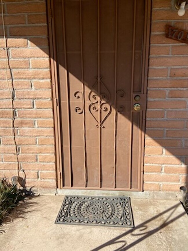 1707 E Adelaide Dr Unit Adel1709A