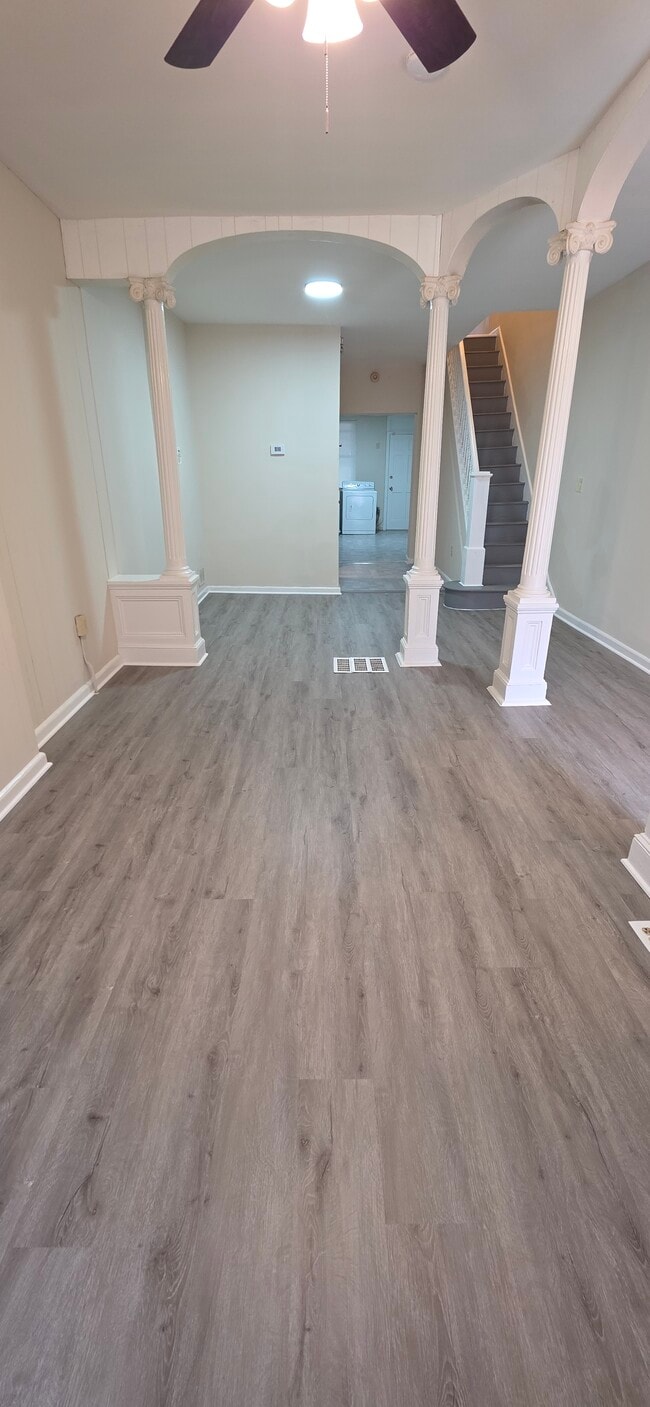Photo - 2243 W Fayette St