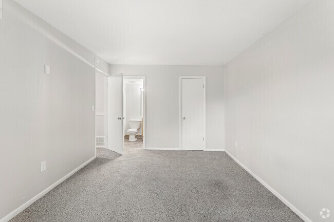 2BR, 1.5BA - 850SF - Bedroom - Cedar Ridge Apartments