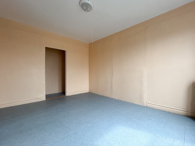 Photo - 563 Cauldwell Ave Unit D5