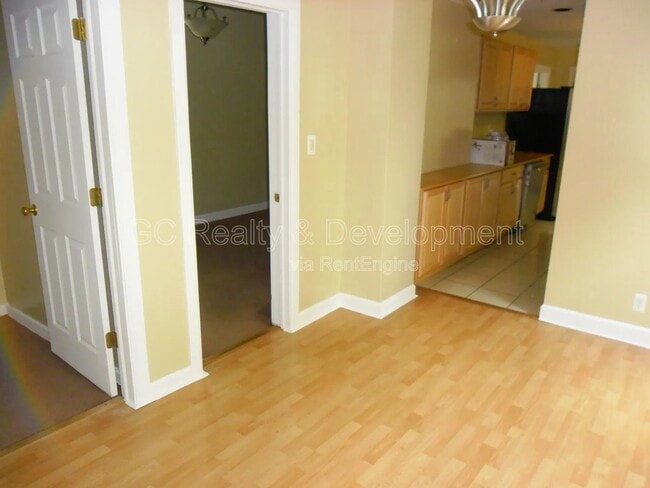 Photo - 1837 N Francisco Ave Unit 1