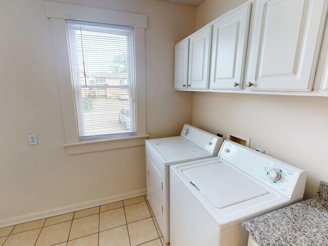 Photo - 166-168-168 E 11th Ave Unit 166 E. 11th Ave