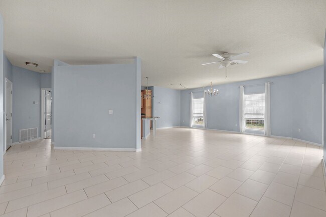 Photo - MOVE-IN SPECIAL!
