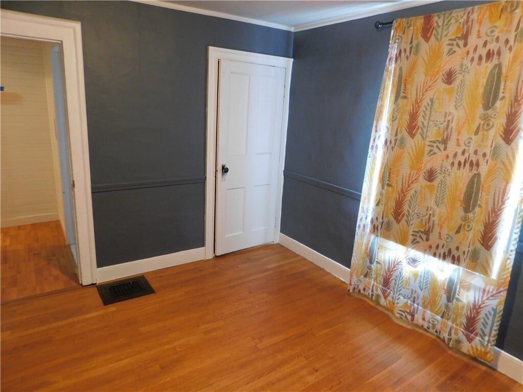 Photo - 321 N Main St