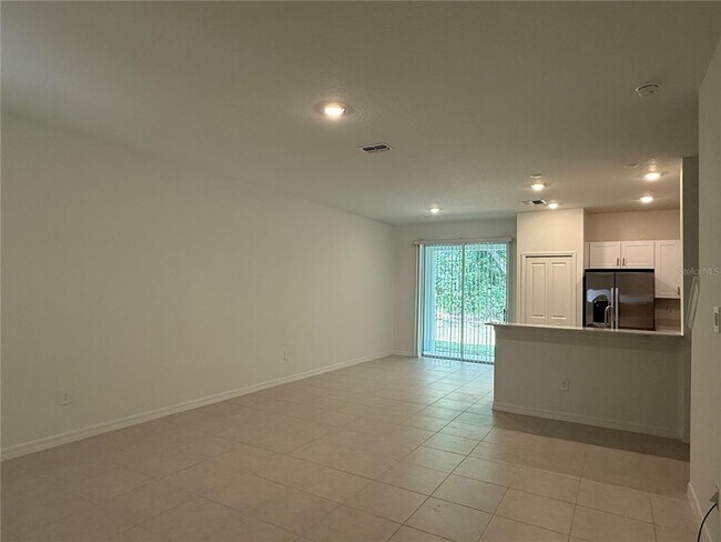 Photo - 10232 Trumpet Honeysuckle Wy