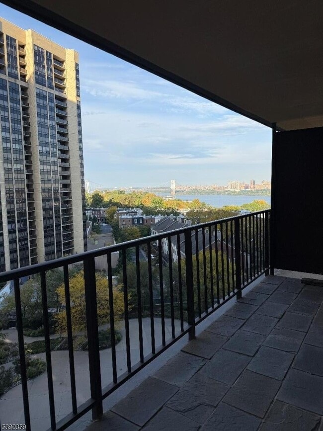 Photo - 300 Winston Dr Unit 807