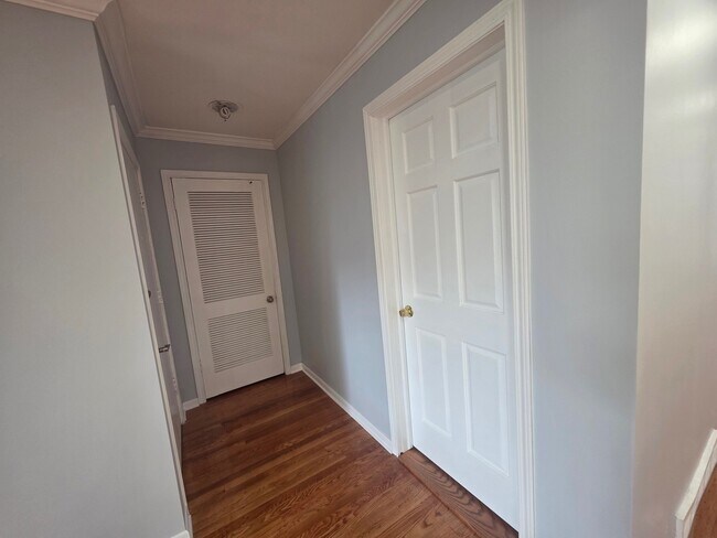 Photo - 2623 W Arthur Ave Unit 1
