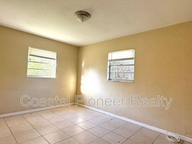 Photo - 3715 E Idlewild Ave