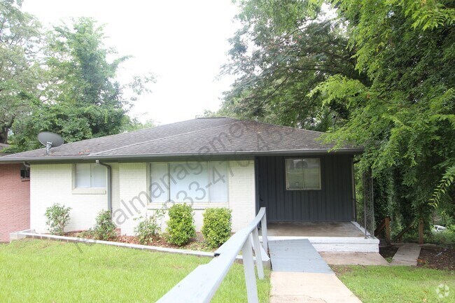 Building Photo - New On The Market! Better Hurry To See Th... Rental