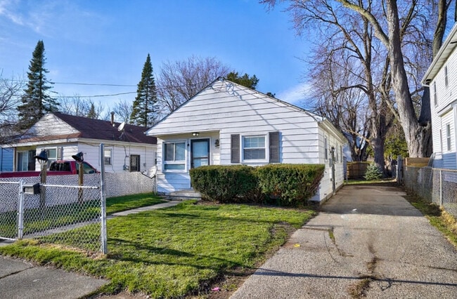 Photo - Cozy 2BR Home in Flint with Central AC, Washer/Dryer & Pet-Friendly for Only $800/Month!