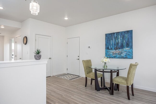 Photo - Vertisee Heights