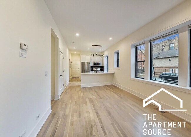 Photo - 2553 W Hirsch St Unit 1