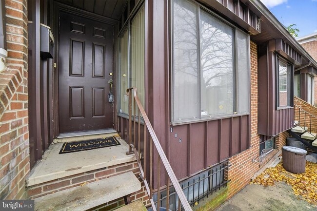 Photo - 105 Jackson St