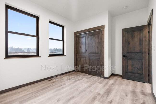 Photo - 1540 Trumble Creek Rd