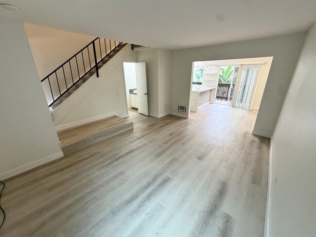 Photo - 7958 Mission Center Ct Unidad K