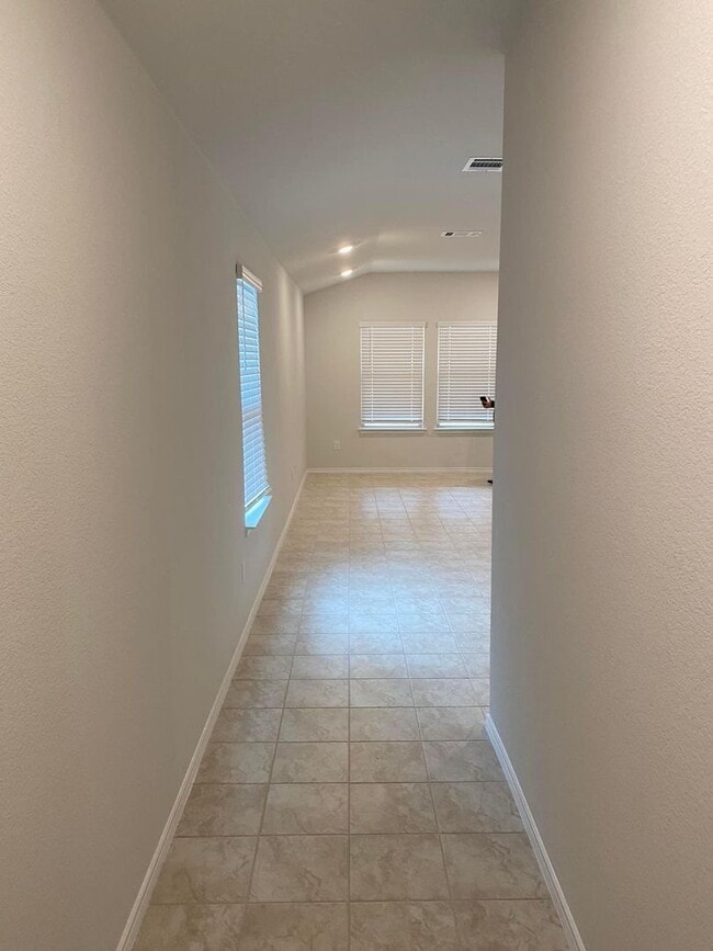 Photo - Beautiful 3 Bedroom home in Yowell Ranch