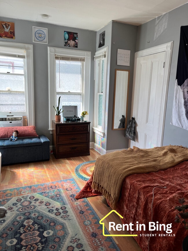 Photo - 25 Walnut St