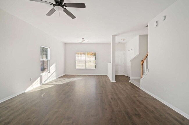 Photo - Spacious 3-Bed End-Unit Townhome in Durham Unit 424
