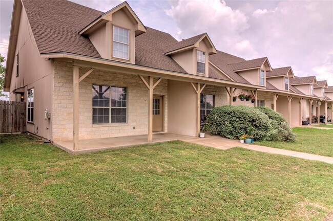 Photo - 126 Sandstone Dr