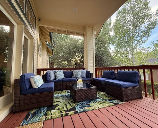 Photo - 242 W Rosser St