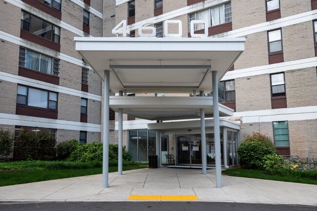 Photo - 4600 Duke St Unit 700