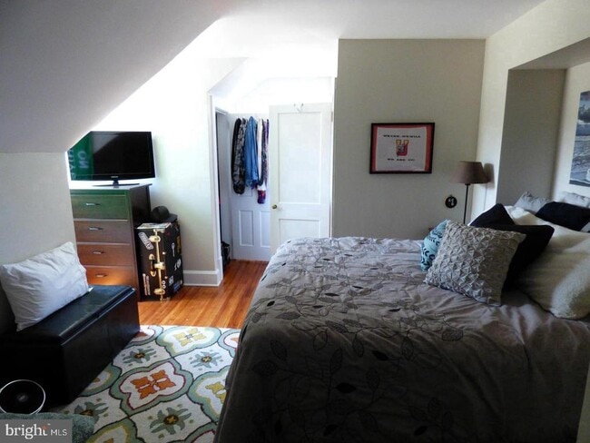 Photo - 718 Church Hill Rd