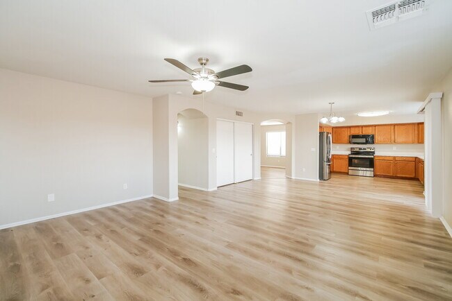 Photo - 8622 S 50th Ln