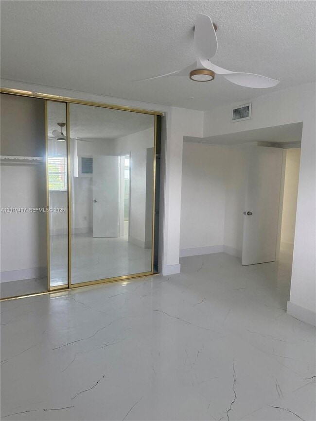 Photo - 3700 NW 62nd Ave Unidad 207