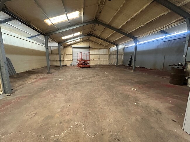 Photo - 6936 Lozier St