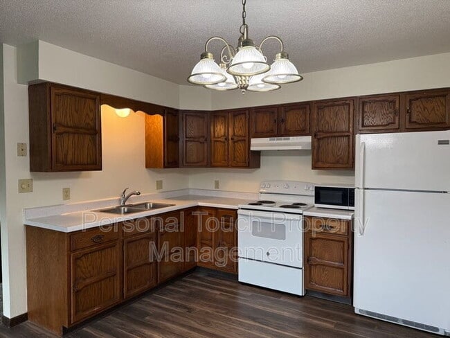 Building Photo - 1050 Front St Unit 2