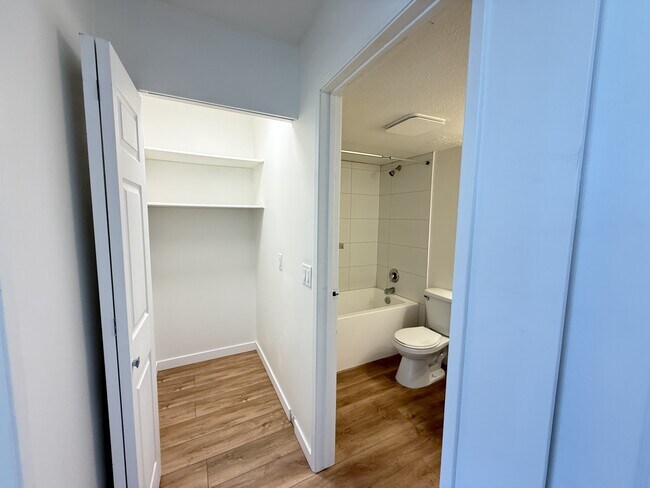 Photo - 501 Sixth St