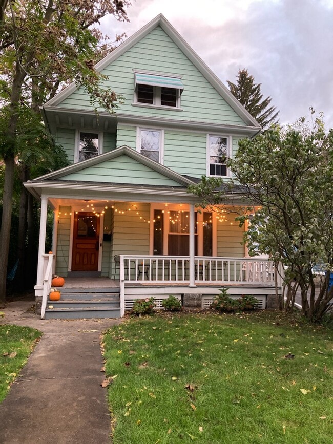 Building Photo - 46 Vick Park Unit Apt #2