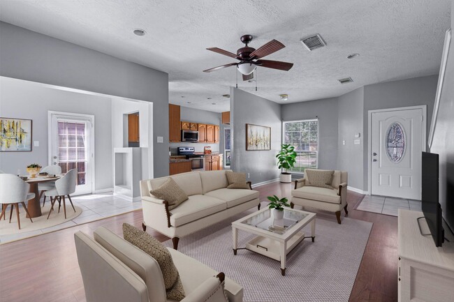 Virtually staged - 12326 Kings Chase Dr